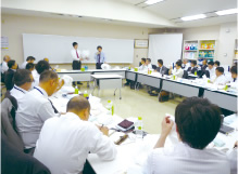 製品開発会議
