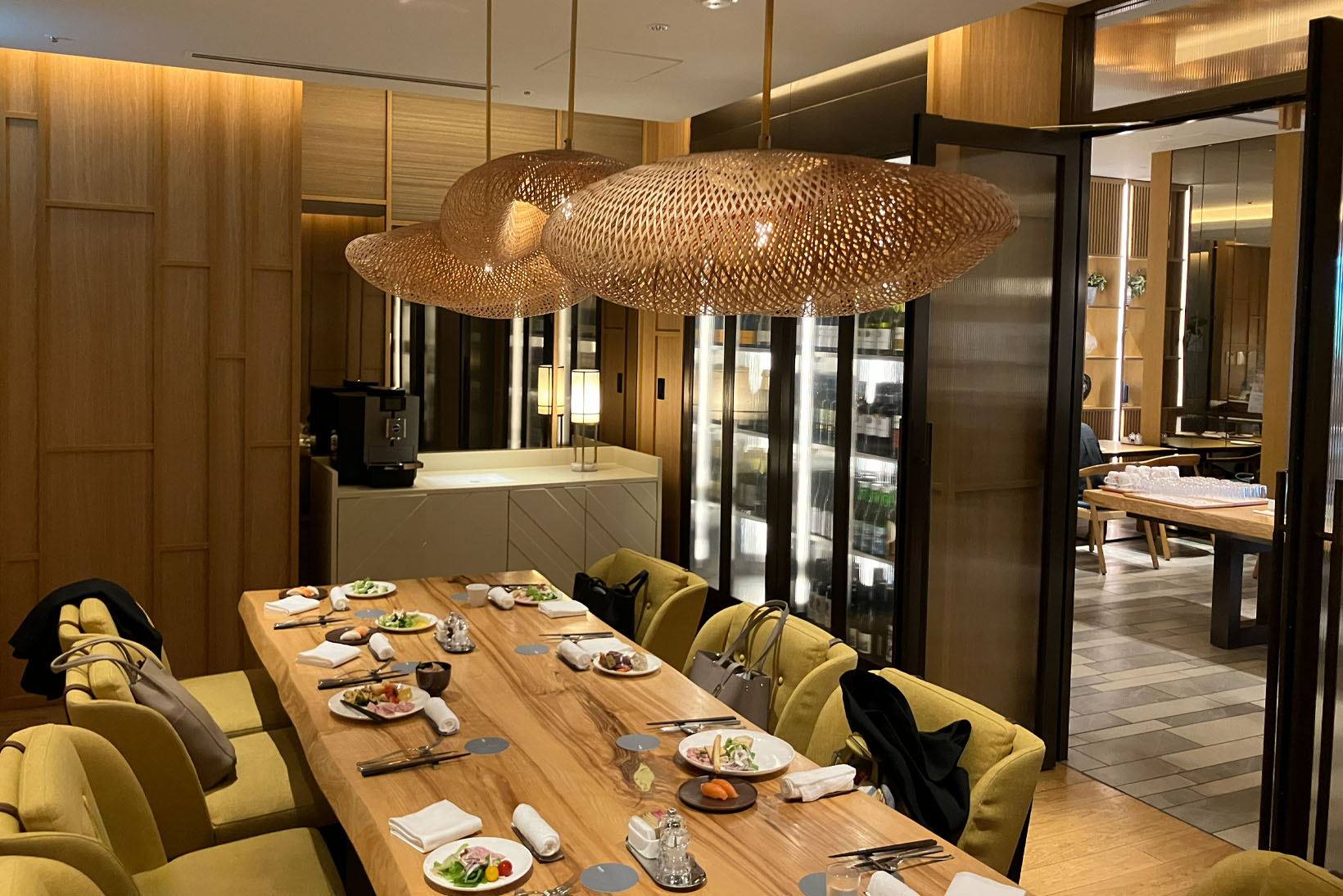 料理が並ぶテーブル